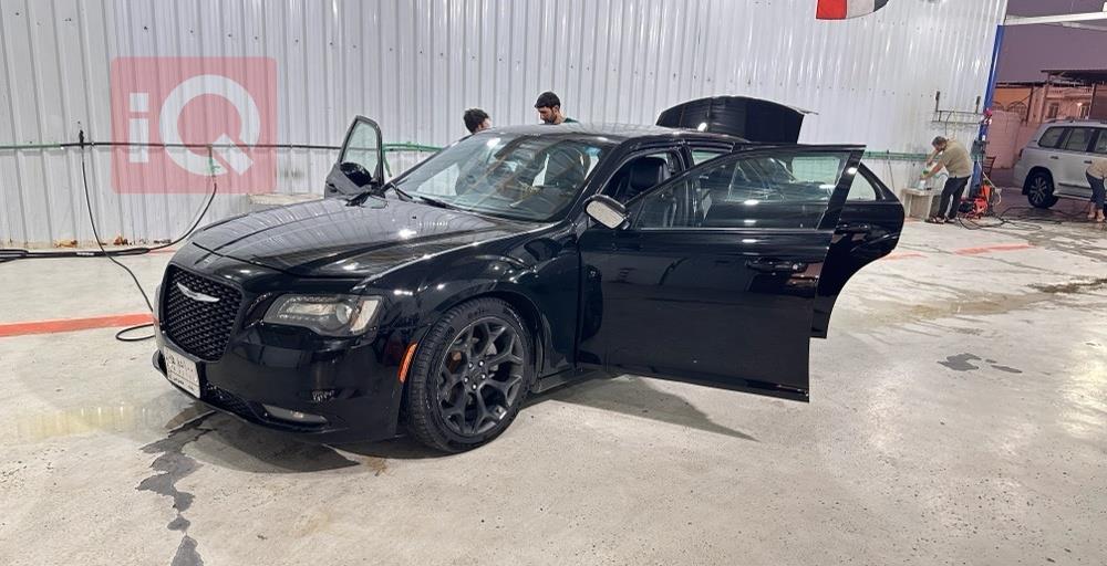 کرایسلەر 300